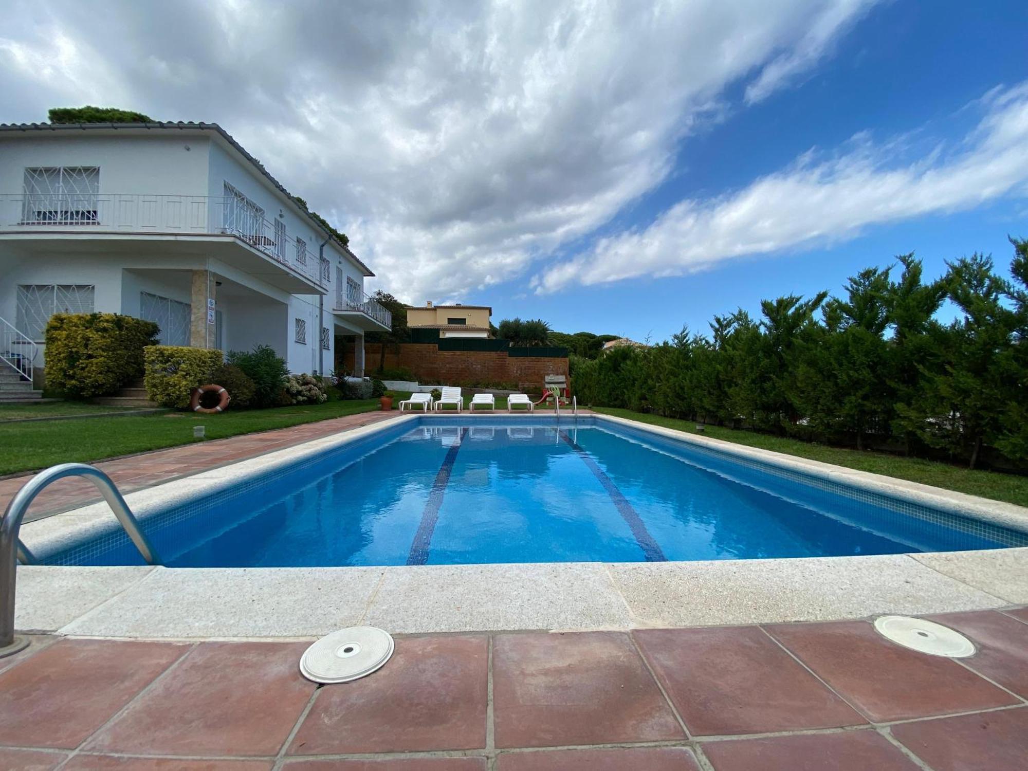Apartamentos Rayon Du Soleil Sant Feliu de Guíxols Luaran gambar